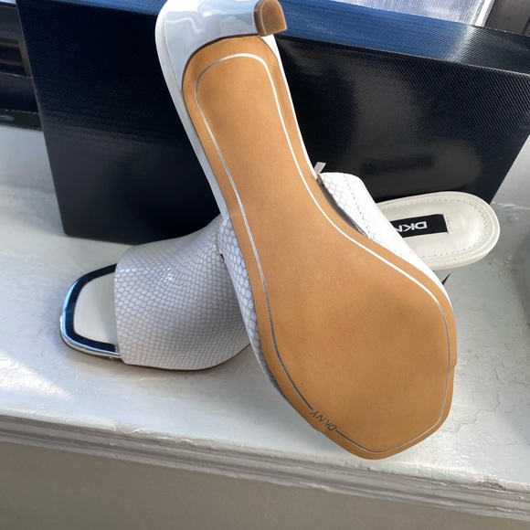 Dkny Glzd Print White - Picture 3 of 5